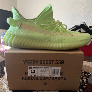 Mens Yeezy ( Adidas ) 350 V2 Glow